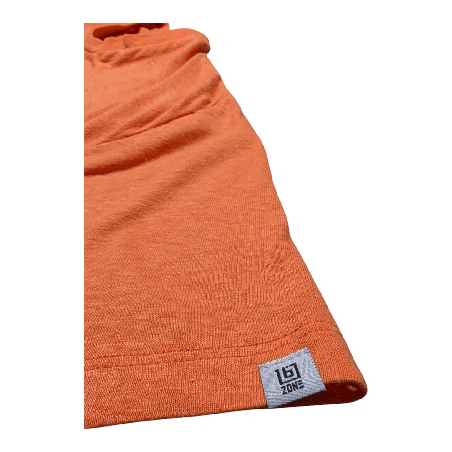 Dettaglio cucitura, manica, tessuto e etichetta zone 167